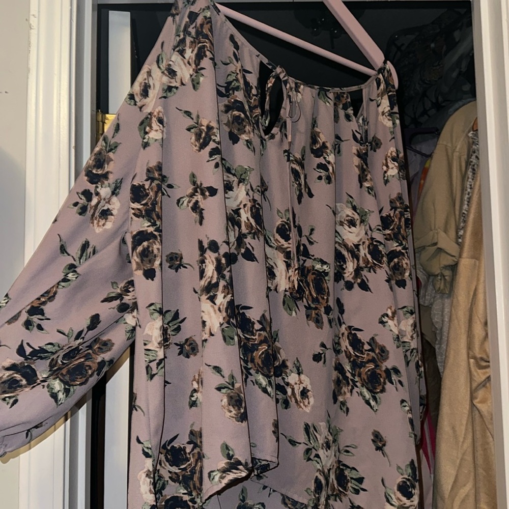 Floral pattern top